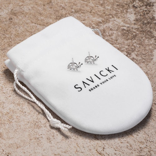 Kolczyki biedronki Savicki: srebrne, cyrkonie